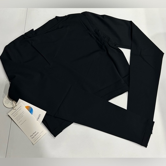 Vuori Women's XL Dune Crop Top Black NWT UPF 30 Sun Protection Mock Neck - Picture 5 of 7